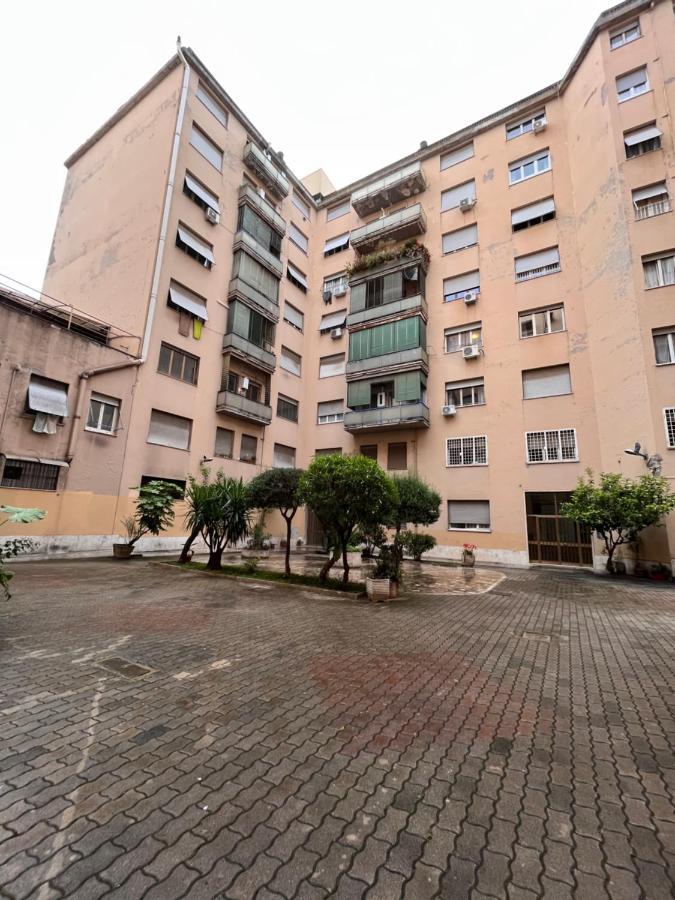 Apartment Metro Lucio Sestio